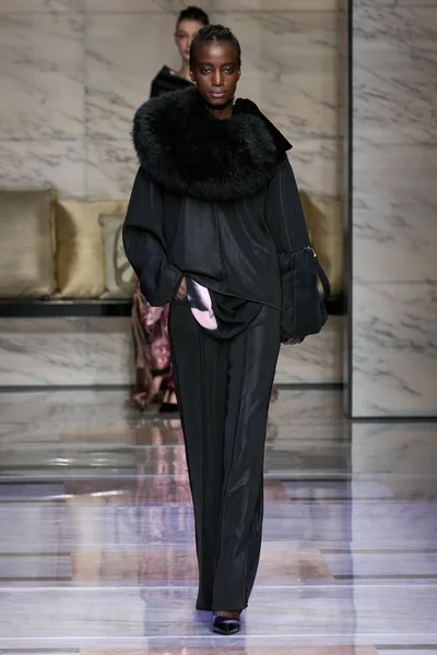 Look 39
